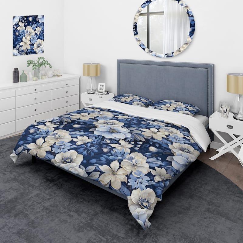 Designart "Blue And White Blooming Floral Pattern V" White Cottage
